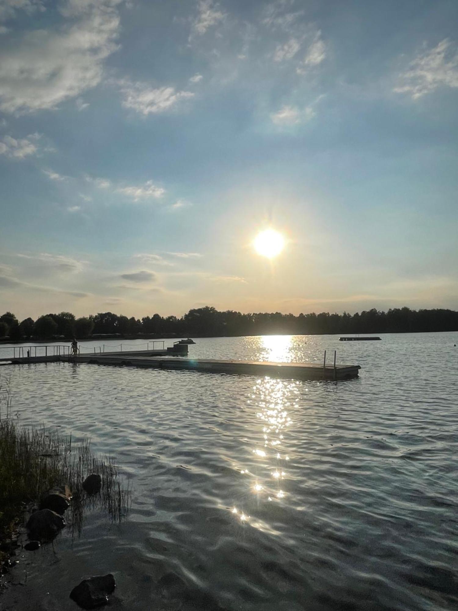 Gruener Bungalow Am Kiebitzsee Villa Falkenburg Екстериор снимка